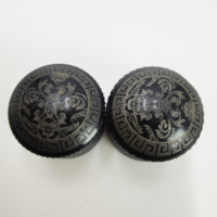 Carved Metal Guitar Knob Caps With or Without Hole Anti slip Engraved Volume Tone Switch Control Knob Universal