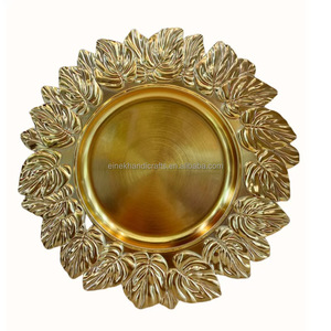 Platos de Presentación Elegantes de Diseño Europeo de Lujo para Bodas, de 13 Pulgadas, Verdes y Blancos, de Plástico, con Borde Dorado Personalizado, para Cumpleaños y Hoteles - Product Image 5