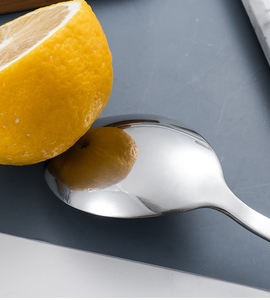 Vaisselle en acier inoxydable de qualité restaurant, style artisanal, finition miroir, manche en bois durable, cuillère à steak et à dessert, boîte. - Product Image 6