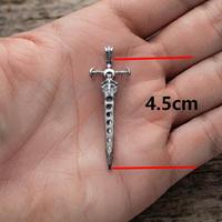 Pendentif poignard fantaisie en acier inoxydable, mini-collier épée courte, breloque pour homme et femme, amulette gothique, cadeau