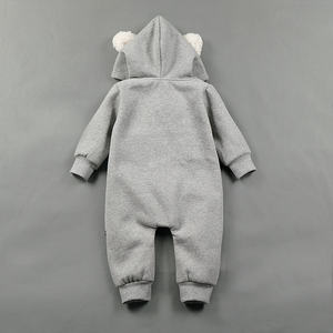 Vêtements pour bébés en gros, vêtements chauds pour bébés, combinaison en flanelle à manches longues pour l'hiver, combinaison à capuche avec des animaux - Product Image 4