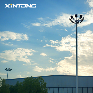 Xintong 20m 30m 35m mạ kẽm cột thép chiếu sáng cao với bảo hành 10 năm và khả năng chống gió 200 km/h cho sân vận động - Product Image 1
