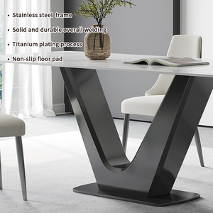 طاولة طعام وبار عصرية فاخرة بتصميم نورديك، قاعدة معدنية على شكل حرف V بتشطيب من الفولاذ المقاوم للصدأ وسطح من حجر الكوارتز المُلبد - Product Image 4