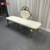 Décoration de scène, designs de canapés modernes, décoration de réception de mariage, coin lounge, événements, causeuse en velours
