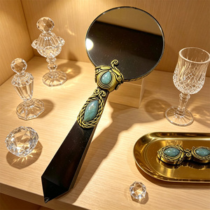 <span class=keywords><strong>Miroir</strong></span> en obsidienne noire, <span class=keywords><strong>miroir</strong></span> de divination en cristal portatif pour la méditation, le Wicca, la sorcellerie et la décoration spirituelle - Product Image 1