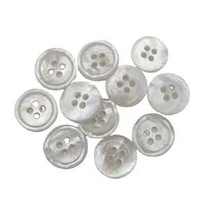 Cina bottone Maker prezzo di fabbrica personalizzato naturale due fori vera perla bianco conchiglia bottoni giapponese Akoya Shell bottoni