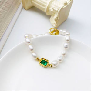 Pulseras de lujo de estilo INS para mujer, brazaletes de plata de 18K con perlas de agua dulce chapadas en oro y circón verde, 2021 - Product Image 3