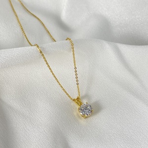 Collier solitaire personnalisé avec pierre de naissance, en laiton plaqué or 18 carats, zircon cubique rond multicolore, pendentif personnalisable pour femme - Product Image 4
