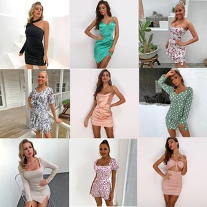 NOUVEAU XW 2023 Prix direct usine bas Robe courte pour femme Vente en gros Vêtements d'occasion au prix le plus bas - Product Image 5