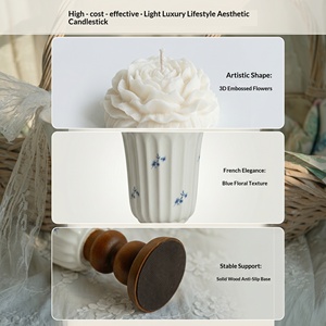 Bougie parfumée en céramique florale française avec support en bois, motif floral, corps en cire, décoration d'intérieur, cadeau d'anniversaire - Product Image 4