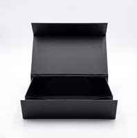 Boîte en carton rigide recyclable, élégante, en carton blanc, avec gaufrage UV, fermeture magnétique, rabat pliable, logo personnalisé, boîte en papier pliable