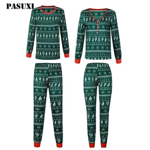 โรงงาน PASUXI ขายส่งชุดนอนพิมพ์ลายปะติดสีตัดกัน ชุดนอนคริสต์มาสแขนยาวสำหรับครอบครัว - Product Image 1