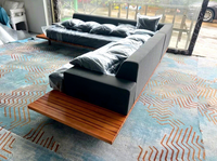 Canapé d'extérieur modulable en teck de luxe moderne, gris foncé, rembourré, en forme de L, mobilier de patio à profil bas pour villa et complexe hôtelier