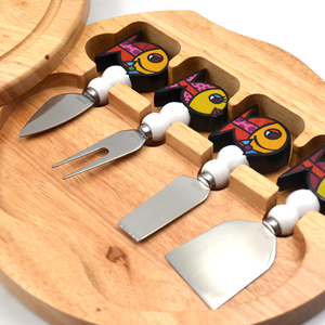 Ensemble <span class=keywords><strong>de</strong></span> couteaux à fromage Boîte en chêne Planche à fromage en bakélite Ensemble <span class=keywords><strong>de</strong></span> couteaux à fromage peut tourner la <span class=keywords><strong>plaque</strong></span> <span class=keywords><strong>de</strong></span> découpe <span class=keywords><strong>de</strong></span> pizza à pain rond - Product Image 2