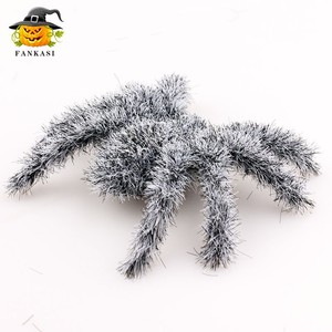 FANKASI Décoration d'araignée floquée pour Halloween, lot de 6, araignée réaliste en peluche, décoration de fête intérieure/extérieure pour maison hantée, bar, KTV - Product Image 2