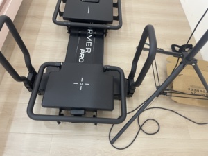Mini Pro Fitness Microformer Compact <span class=keywords><strong>Machine</strong></span> d'entraînement à domicile pour l'exercice complet du corps <span class=keywords><strong>Pilates</strong></span> Studio en vente - Product Image 2