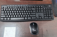 Logitech MK270 Keyboard dan Mouse Nirkabel Ukuran Penuh - Hitam