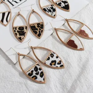 Wholesale Geometric Shape Earrings Fashion Leopard Print Metal Earrings Best Selling Leather Earrings For Women
