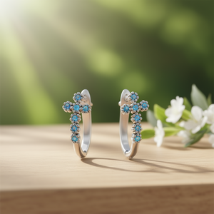 Pendientes de aro con cruz de oro blanco para mujer, joyería de moda de aleación chapada en plata con cristales religiosos y diamantes de imitación - Product Image 2