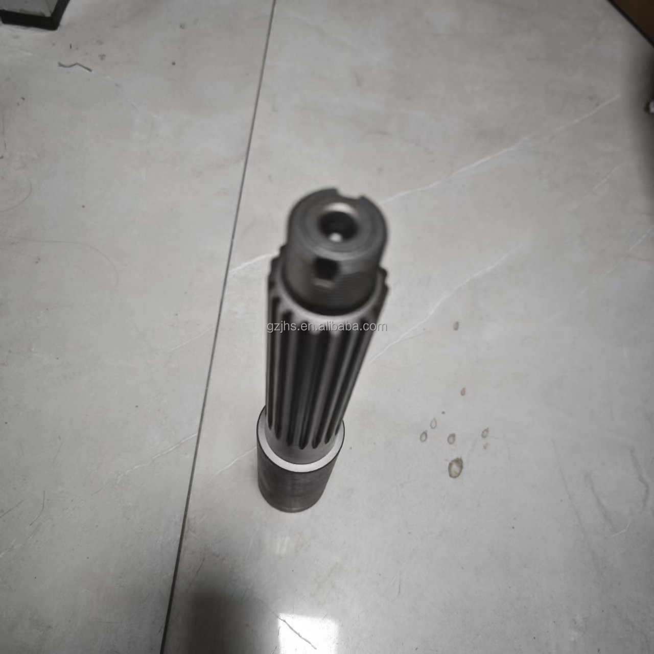 High-quality Distributor Input Shaft for LAND CRUISER