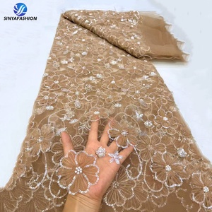 Tissu en dentelle africaine 3D Sinya de haute qualité avec fleurs, perles et sequins, 5 yards, en tulle <span class=keywords><strong>français</strong></span> pour robe de mariée Aso Ebi - Product Image 3
