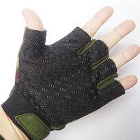 Gants de combat YAKEDA pour la protection en extérieur, compatibles avec les écrans tactiles, demi-doigts, pour l'entraînement discret, équipement tactique, gants de combat