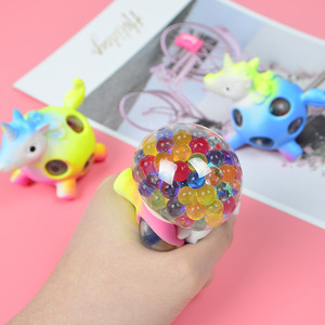Balle anti-stress créative licorne colorée avec perles éclatantes et balle de raisin pour garçons et filles - Product Image 3