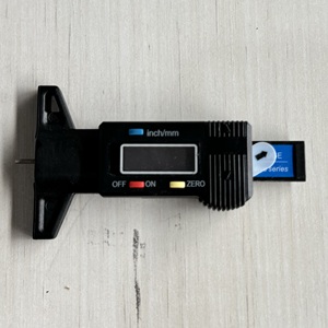 เกจวัดล้อยางดิจิตอล LCD เครื่องวัดความลึกของเครื่องมือ<span class=keywords><strong>ไฟฟ้า</strong></span>พร้อม<span class=keywords><strong>พลาสติก</strong></span>หลัก - Product Image 6