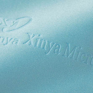 Chiffon <span class=keywords><strong>de</strong></span> nettoyage <span class=keywords><strong>de</strong></span> bijoux personnalisé lingettes nettoyantes réutilisables pour verres <span class=keywords><strong>de</strong></span> lunettes chiffon <span class=keywords><strong>de</strong></span> nettoyage en microfibre pour lunettes - Product Image 3