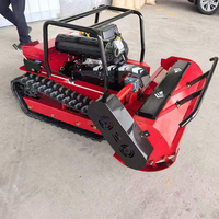 Tondeuse industrielle télécommandée sur chenilles, moteur hybride 15 CV, largeur de coupe 1000 mm, pour le broyage de l'herbe des vignobles et des pentes