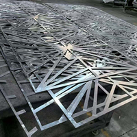 Panneaux de façade perforés en aluminium sur mesure, fabrication de tôles décoratives pour murs-rideaux