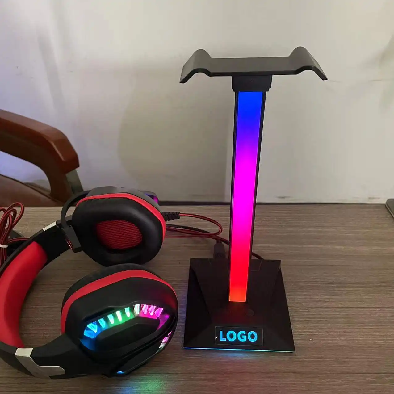 Dudukan Headphone RGB Polar Ritme Cahaya dengan Dudukan Headphone Port USB Tipe-c untuk Semua Headset Meja Aksesori PC Gaming Gamer