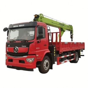 Camion grue Shacman Delong 4x2 avec châssis Zoomlion de 8 tonnes pour le levage en construction et le levage d'arbres en jardinage - Product Image 1