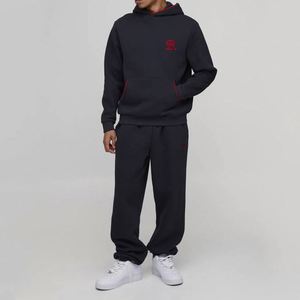 Sweat-shirt et pantalon de survêtement à contraste noir et rouge, mini logo personnalisé, ensemble deux pièces pour homme - Product Image 1