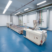 Machine de fabrication de fenêtres et de portes en PVC/WPC, ligne de production d'extrusion de portes pliantes en PVC