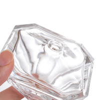 Flacon de parfum en verre de luxe 70 ml, personnalisé, avec pulvérisateur à baïonnette, vide, transparent, impression sérigraphique pyramidale