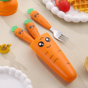 Juego de <span class=keywords><strong>Cubiertos</strong></span> de Acero Inoxidable 18/8 con Mango de Plástico con Diseño de Zanahoria y Estuche, Duradero, Ecológico, con Acabado Espejo - Product Image 6