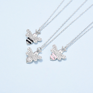 Collar <span class=keywords><strong>de</strong></span> Plata <span class=keywords><strong>de</strong></span> Ley 925 con Colgante <span class=keywords><strong>de</strong></span> <span class=keywords><strong>Abejorro</strong></span> y Cadena <span class=keywords><strong>de</strong></span> <span class=keywords><strong>Miel</strong></span> Pura, Joyería Moderna y Bonita para Niñas y Mujeres - Product Image 2