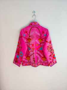 Chaqueta Suzani de Terciopelo Rosa, Bordado Étnico Artesanal, Abrigo Boho de Invierno, Ropa Artística para Festivales, Chaqueta Suzani para Mujer, Regalo para Ella - Product Image 6
