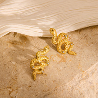 Zooying Titane Acier Serpent Boucles D'oreilles Plaqué Or Avec Des Yeux De Diamant À La Mode Oriental Dragon Bijoux Boucles D'oreilles Zircon Pierre