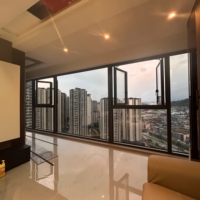 Ventana Abatible de Aluminio con Vidrio Templado, Moderna, Segura y Confiable, Aislamiento Acústico y Térmico, Perfil para Exteriores Arquitectónicos