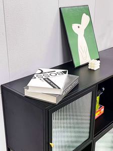 Moderno Mueble de Exhibición para <span class=keywords><strong>Vino</strong></span> y Whisky, Color Negro, con Detalles Metálicos, para Almacenamiento en el Hogar, Cocina, Sala de Estar o Comedor - Product Image 3
