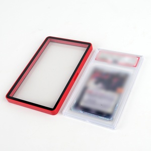 Étui de protection magnétique transparent anti-rayures pour cartes de collection - Product Image 2