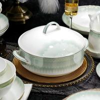 Service de table en porcelaine fine vert dégradé minimaliste avec bordure argentée, vaisselle en céramique de haute qualité pour repas raffinés