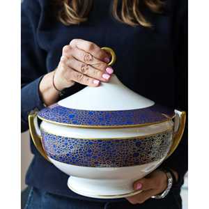 Service de table complet Richard Ginori Empire Pavone, vaisselle classique écologique avec or en relief pour les hôtels - Product Image 4