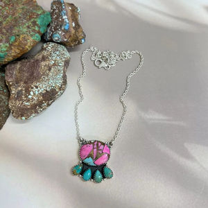 Collar de Plata de Ley Hecho a Mano con Turquesa Kingman y Algodón de Azúcar, Joyería para Mujer, Accesorio Elegante de Diseñador - Product Image 1