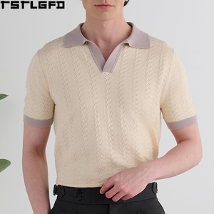 Polo de punto calado con corte y costura para hombre, color crema taupe, cuello en contraste, estilo Old Money. Fabricantes de polos para hombre al por mayor. - Product Image 1
