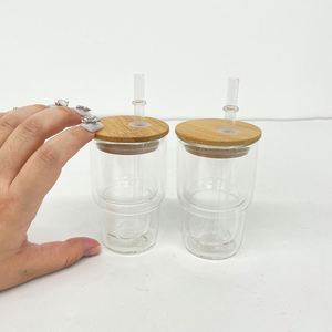 Vasos de chupito miniatura de doble pared de 3 oz, preperforados para sublimación, con diseño de globo de nieve con purpurina, con tapas y pajitas - Product Image 3