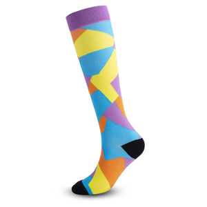 Chaussettes de compression athlétiques en gros pour femmes et hommes – Idéales pour la course et les soins infirmiers - Product Image 2