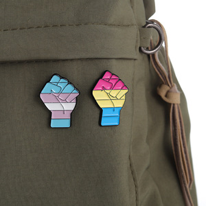 LGBT Rainbow Pride Gay Bisexual Lesbian Trans Broches Épinglette décorative Badge - Product Image 5